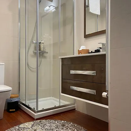 Balcón A La Basílica Del Pilar Apartamento Zaragoza